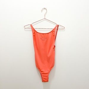 GUESS PEACH LOW BACK ONE PIECE SWIMSUIT SIZE XS